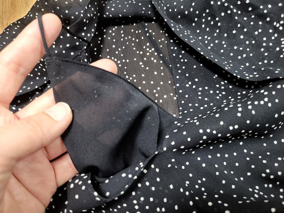 띠어리(Theory) 타이넥 실크 도트원피스 44/ 상품이미지7