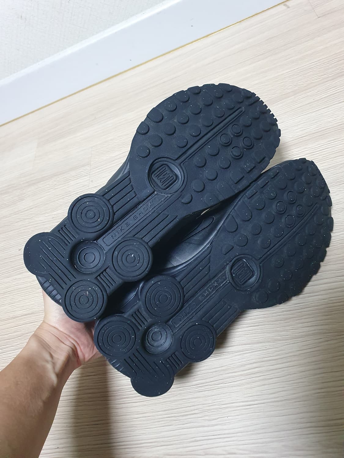 나이키 샥즈 R4 블랙 운동화 270 상품이미지7