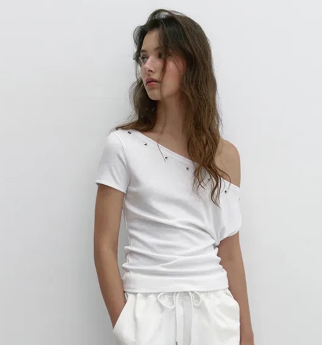 아수라 EYELET ONE SHOULDER T 아이보리 상품이미지1