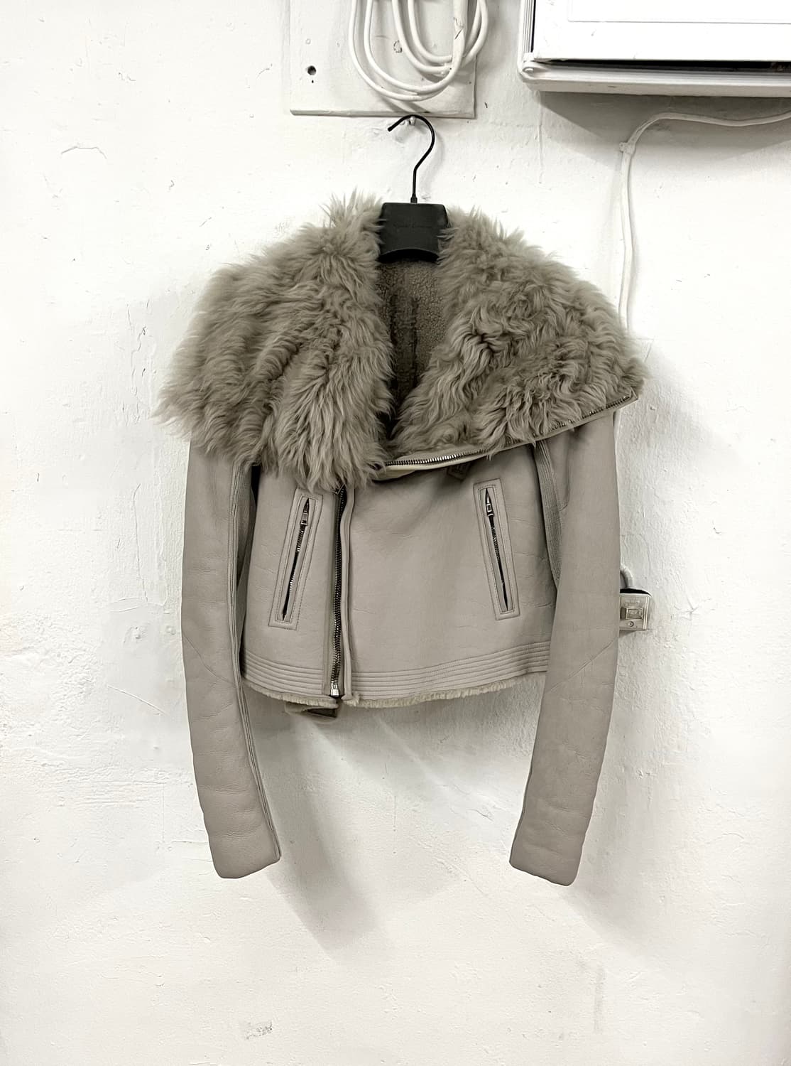 릭오웬스 2016FW 램스킨 퍼 시어링 하이넥 무스탕 바이커 자켓 상품이미지2