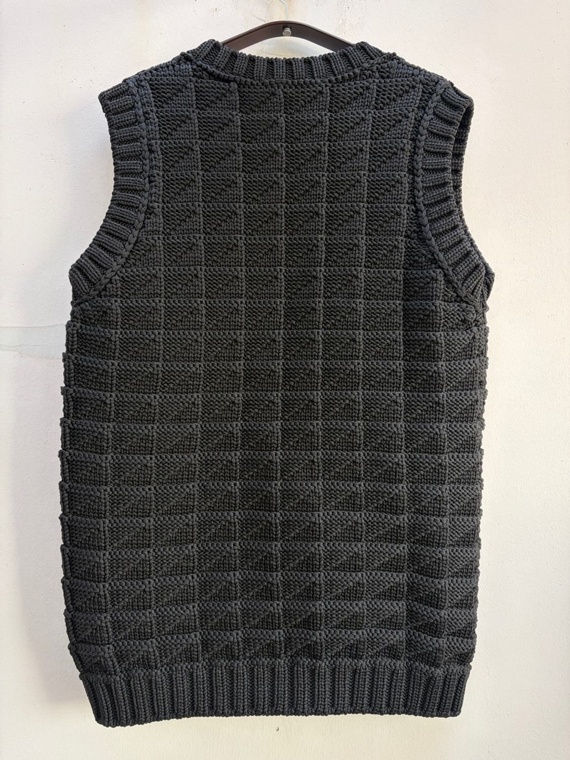 1017 알릭스 9SM 케이블 니트 스웨터 베스트 블랙 ALYX 조끼 상품이미지4