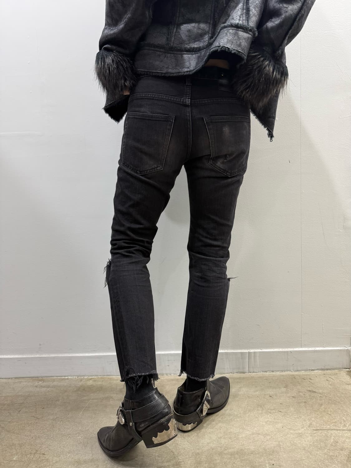 미야시타 타카히로 더 솔로이스트 데미지 슬림 데님 진 상품이미지9