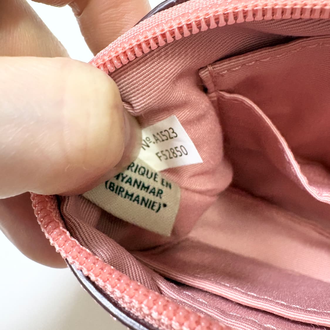 코치 손지갑 핑크 상품이미지4