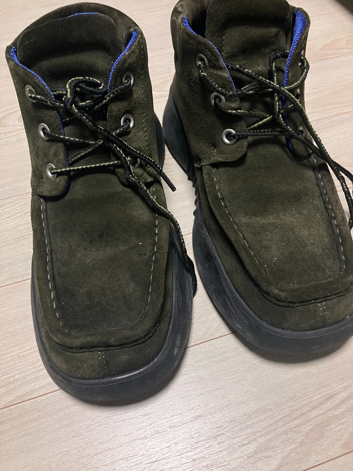 [42] 버버리 스웨이드 부츠 카키 상품이미지1