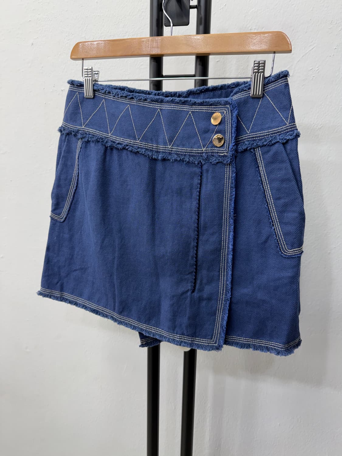 정품) BIRD 버드 한섬 데님느낌 컷오프 스커트 67(28) 상품이미지3