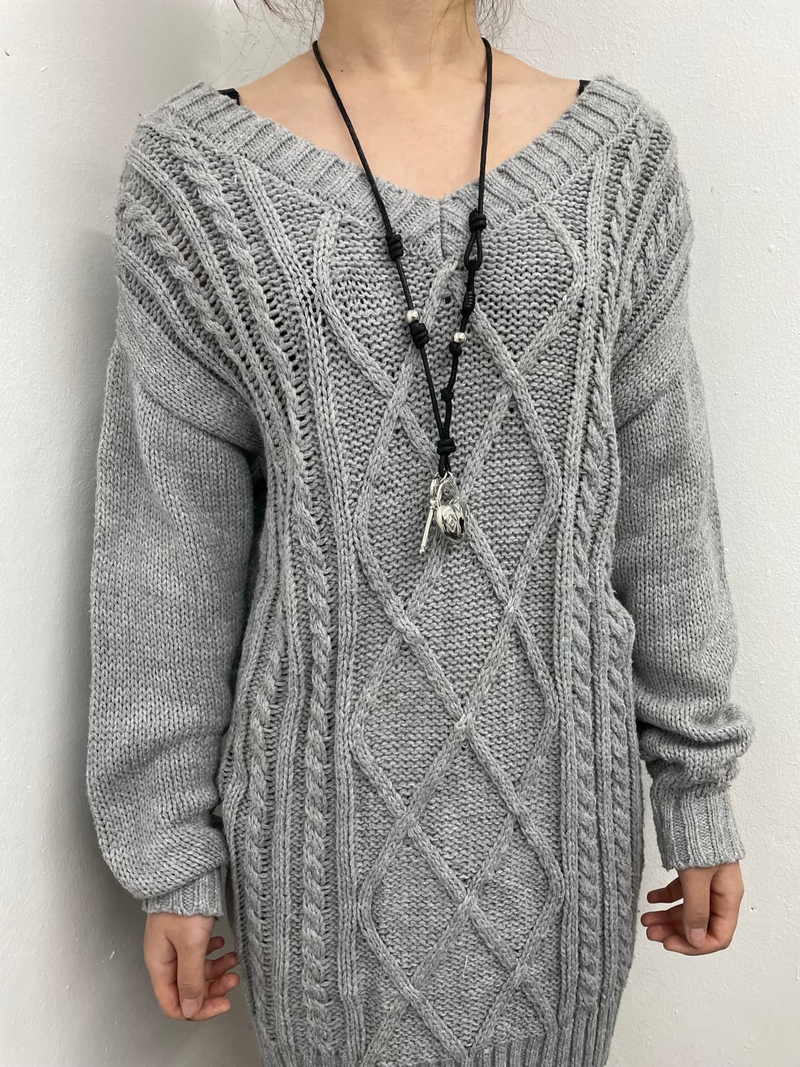 세실맥비 그레이 레이스업 니트 원피스 상품이미지5