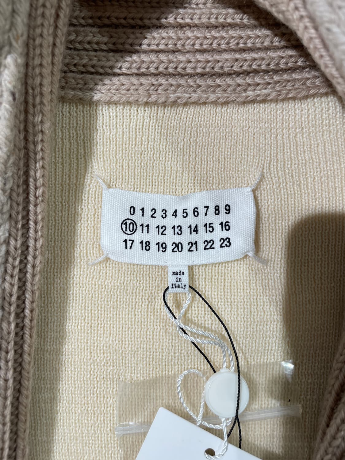 메종 마르지엘라 10 17F/W 아이보리 레이어 백스티치 울 롱 가디건 상품이미지7