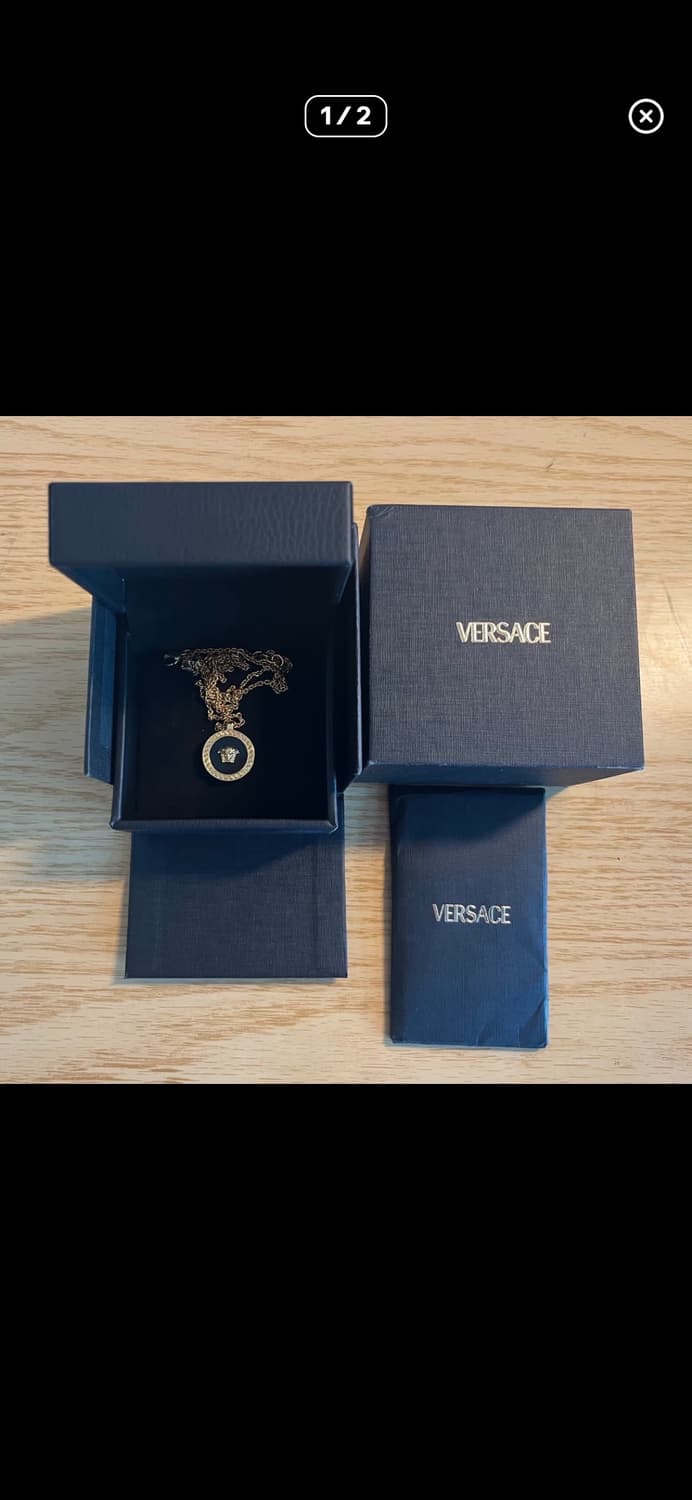 베르사체 메두사 목걸이 상품이미지1