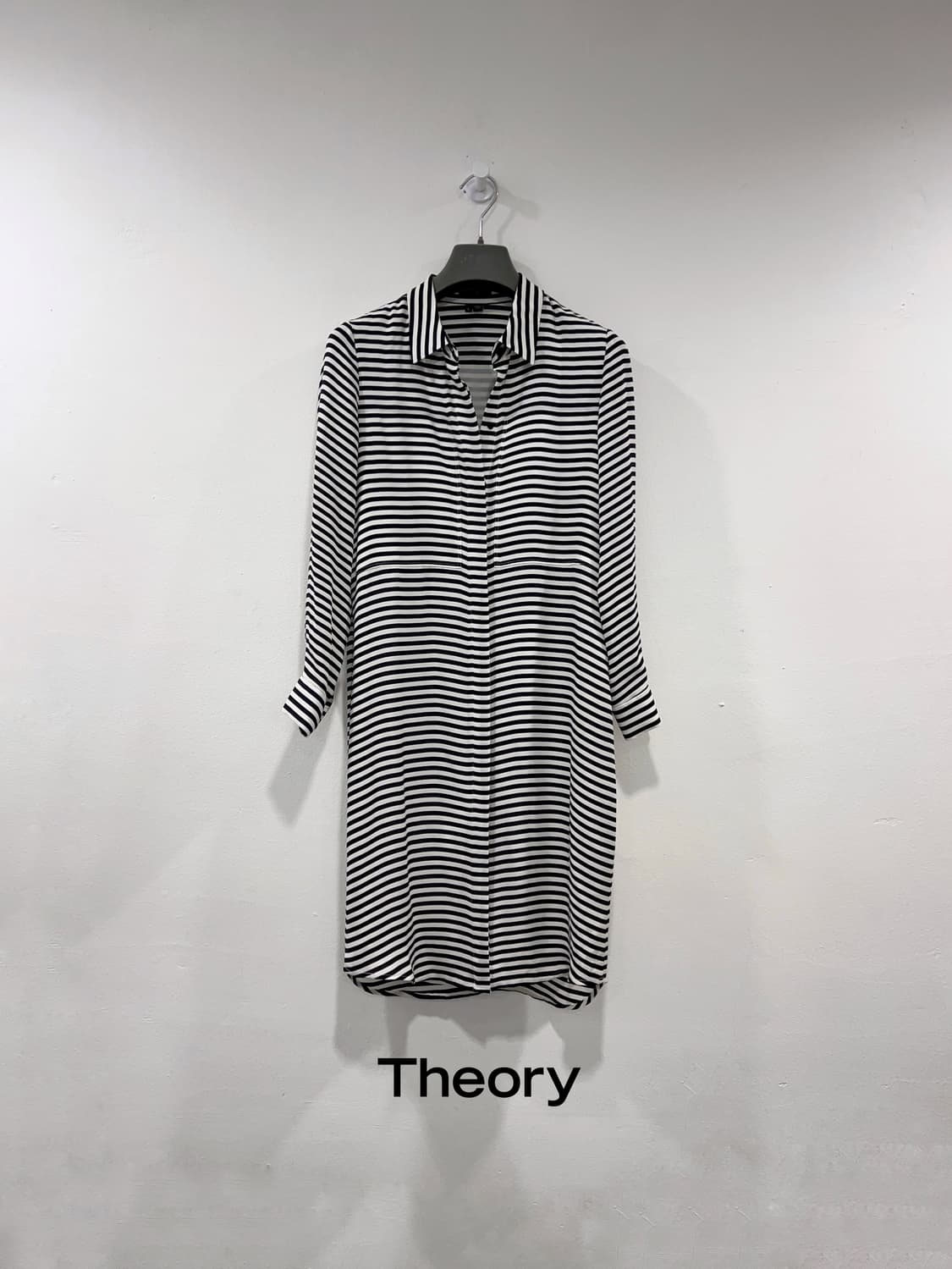 Theory 띠어리 실크 롱 블라우스 상품이미지1