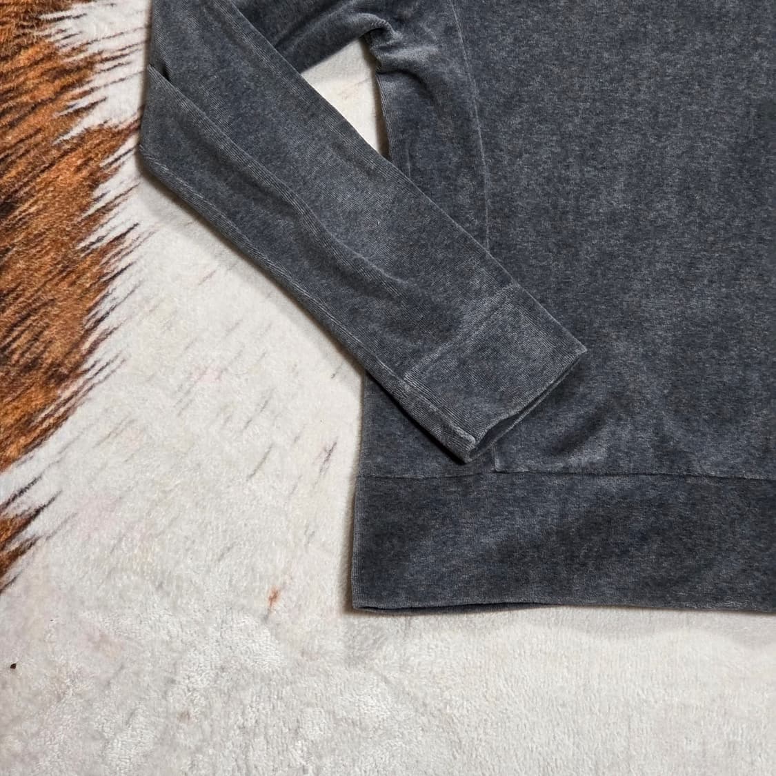 재팬 유니클로 챠콜 벨벳 후드집업 상품이미지6