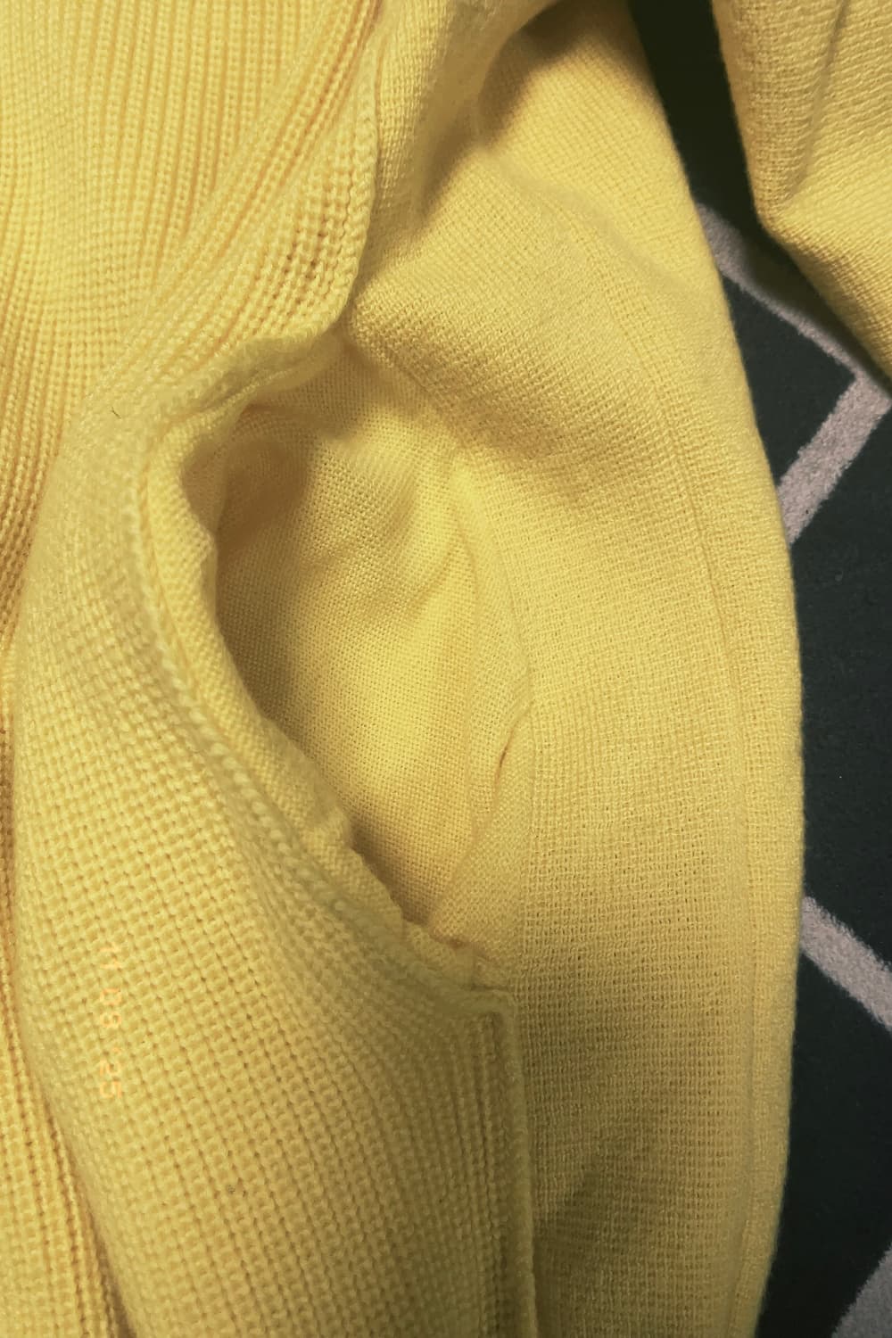 (횡재가)우영미 솔리드옴므 오버핏 니트/몽클레어 스톤 발망 프라다 구찌  상품이미지4