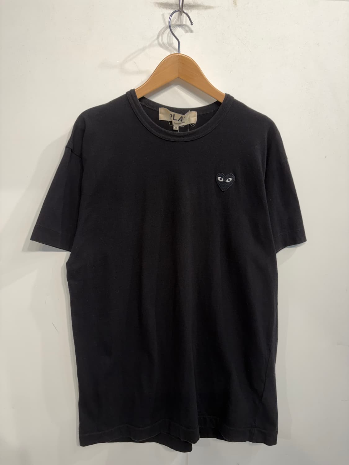 XL 꼼데가르송 플레이 블랙 하트 와펜 반팔 티셔츠 상품이미지2