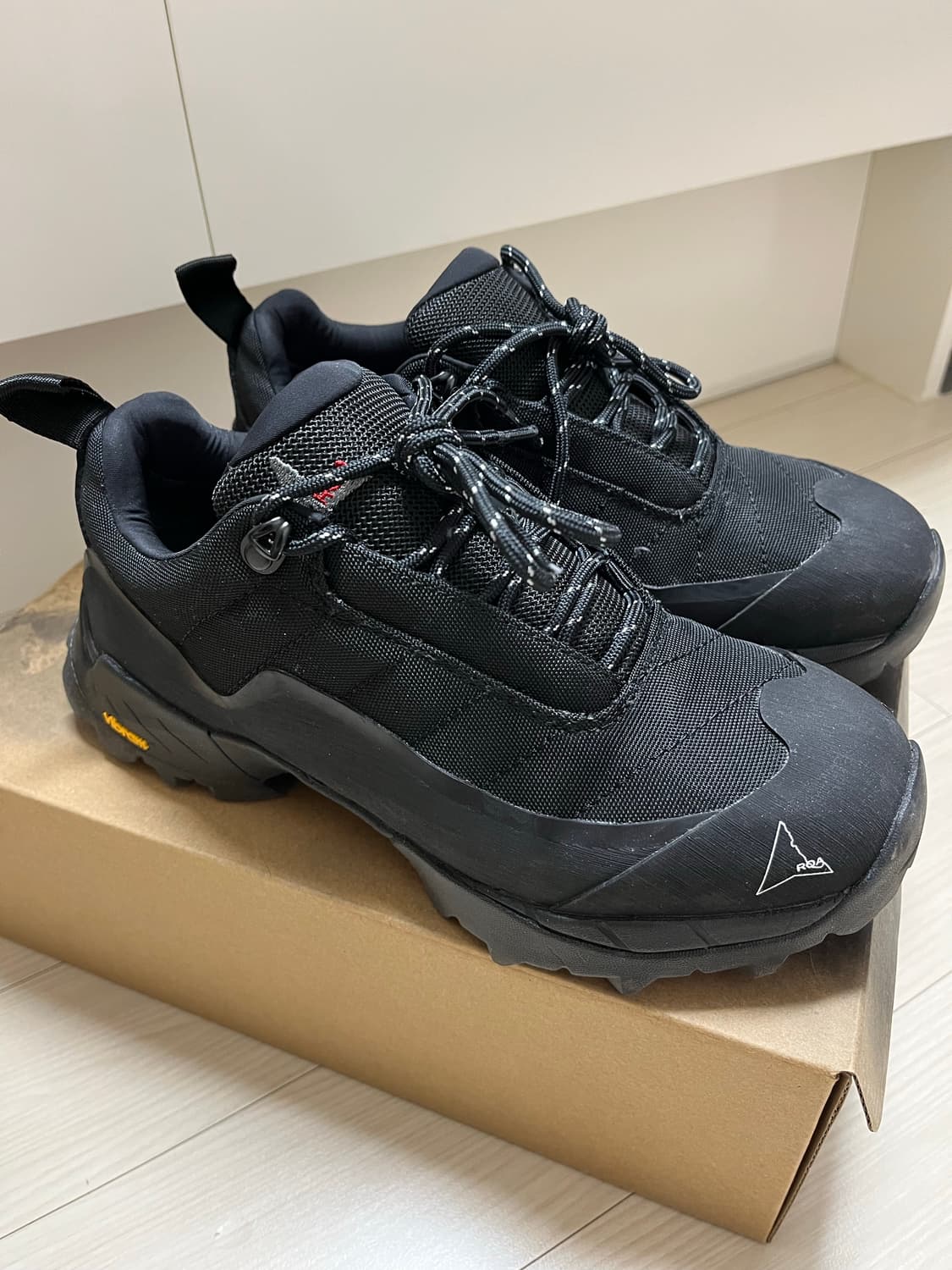 로아하이킹 카타리나 블랙 38 (240) 상품이미지2