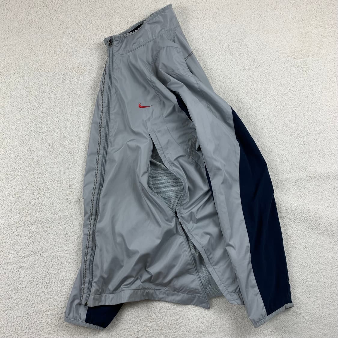 00‘s 나이키 스우시로고 사이드절개 배색 바람막이 그레이 상품이미지8