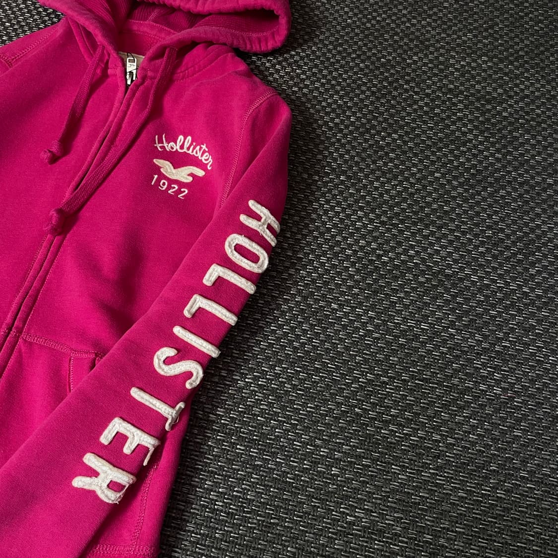(딱붙핏) 홀리스터 핫핑크 레터링 포인트 후드 집업 XS 상품이미지4