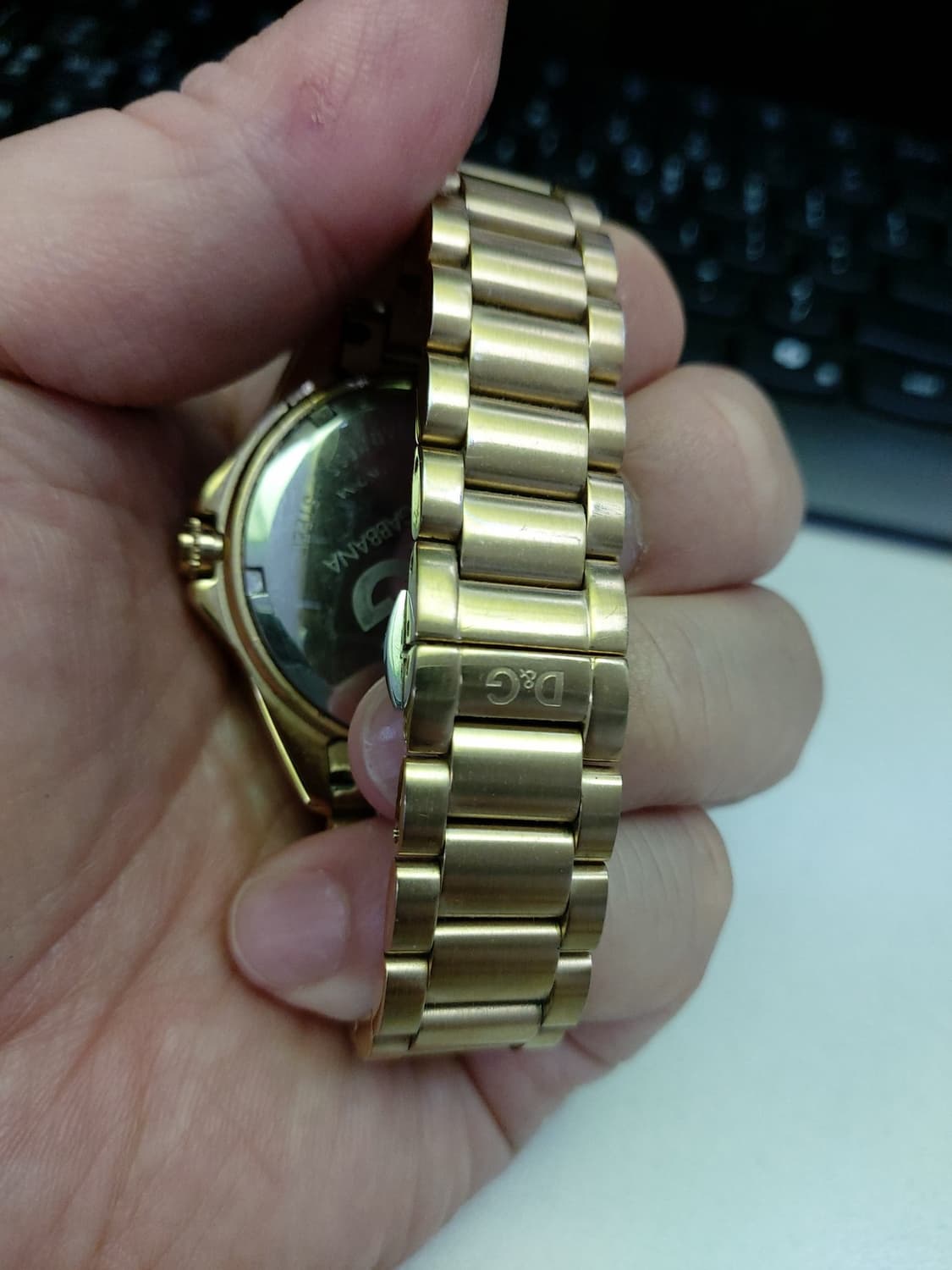 D&G 여성 금장 시계입니다.  상품이미지3