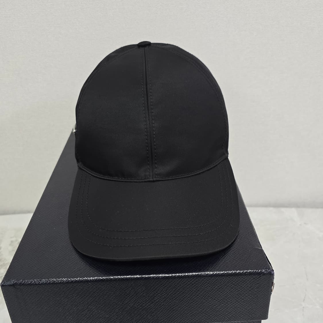 프라다 리나일론 볼캡 모자 m사이즈 판매 상품이미지2