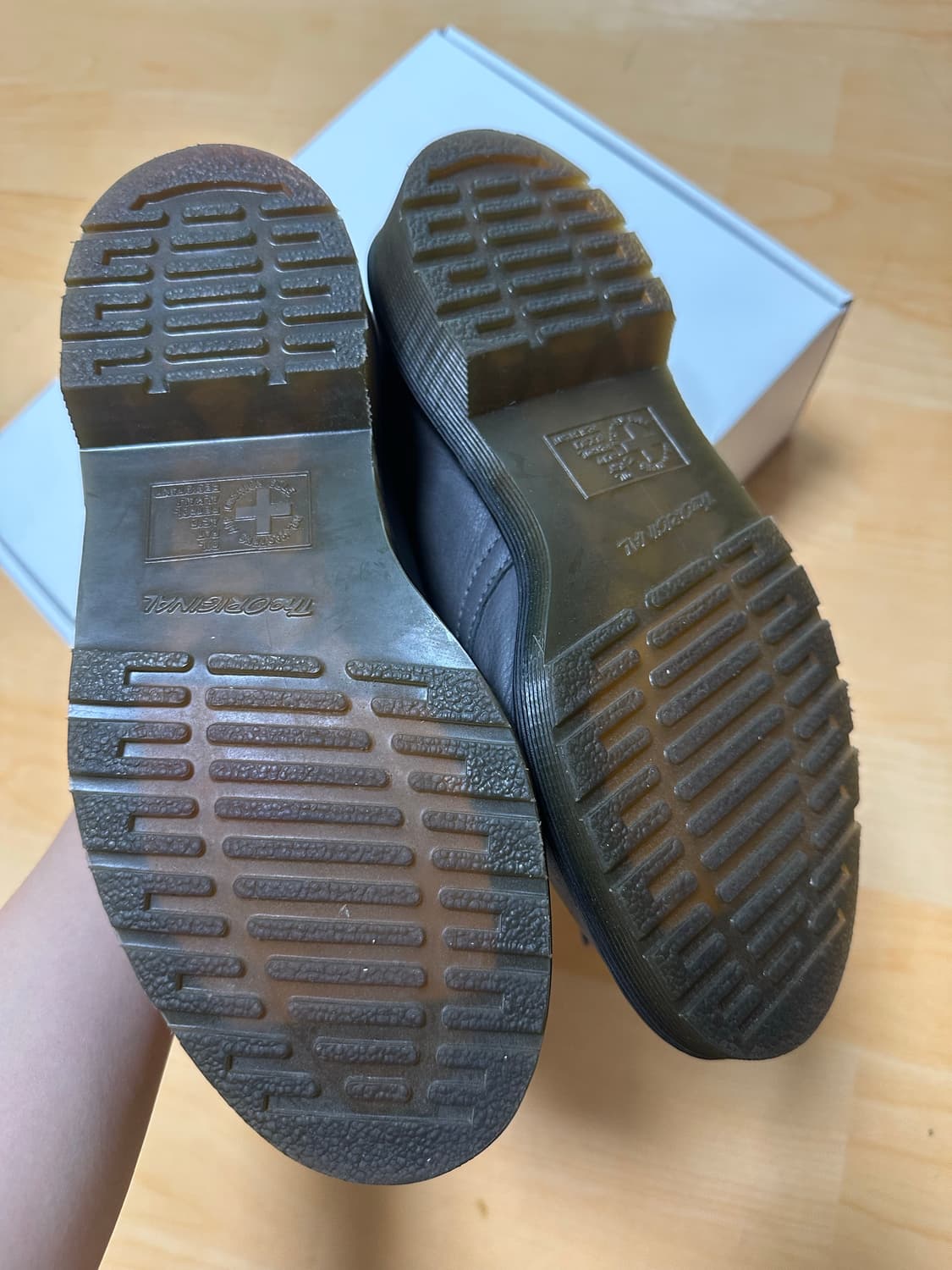 닥터마틴 1461 (3-Eye Shoe)  그레이 상품이미지4