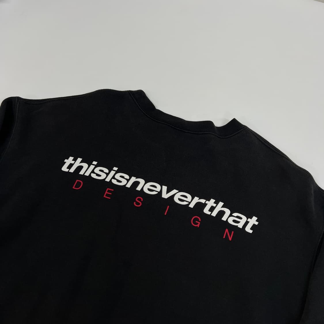 디스이즈네버댓 맨투맨 상품이미지5