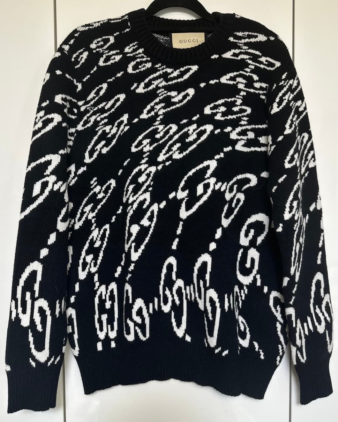 구찌 GG 로고 블랙 니트 스웨터 정품 상품이미지2