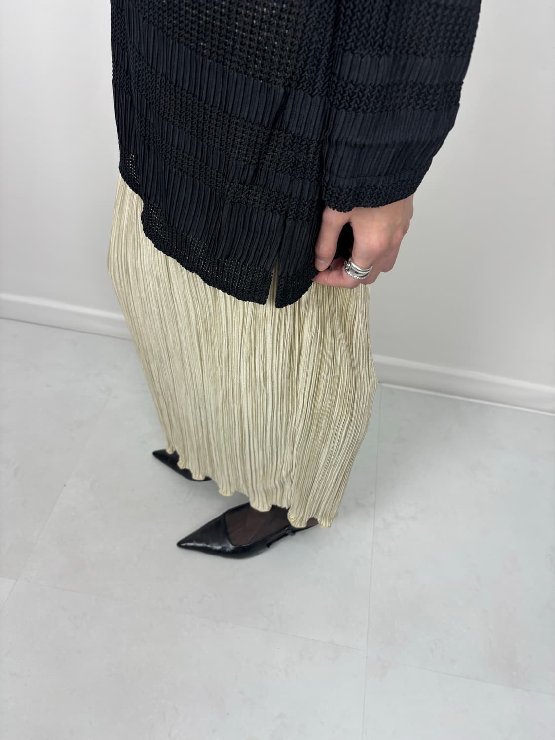 GLOSSY GOLD PLEATED SKIRT 상품이미지7