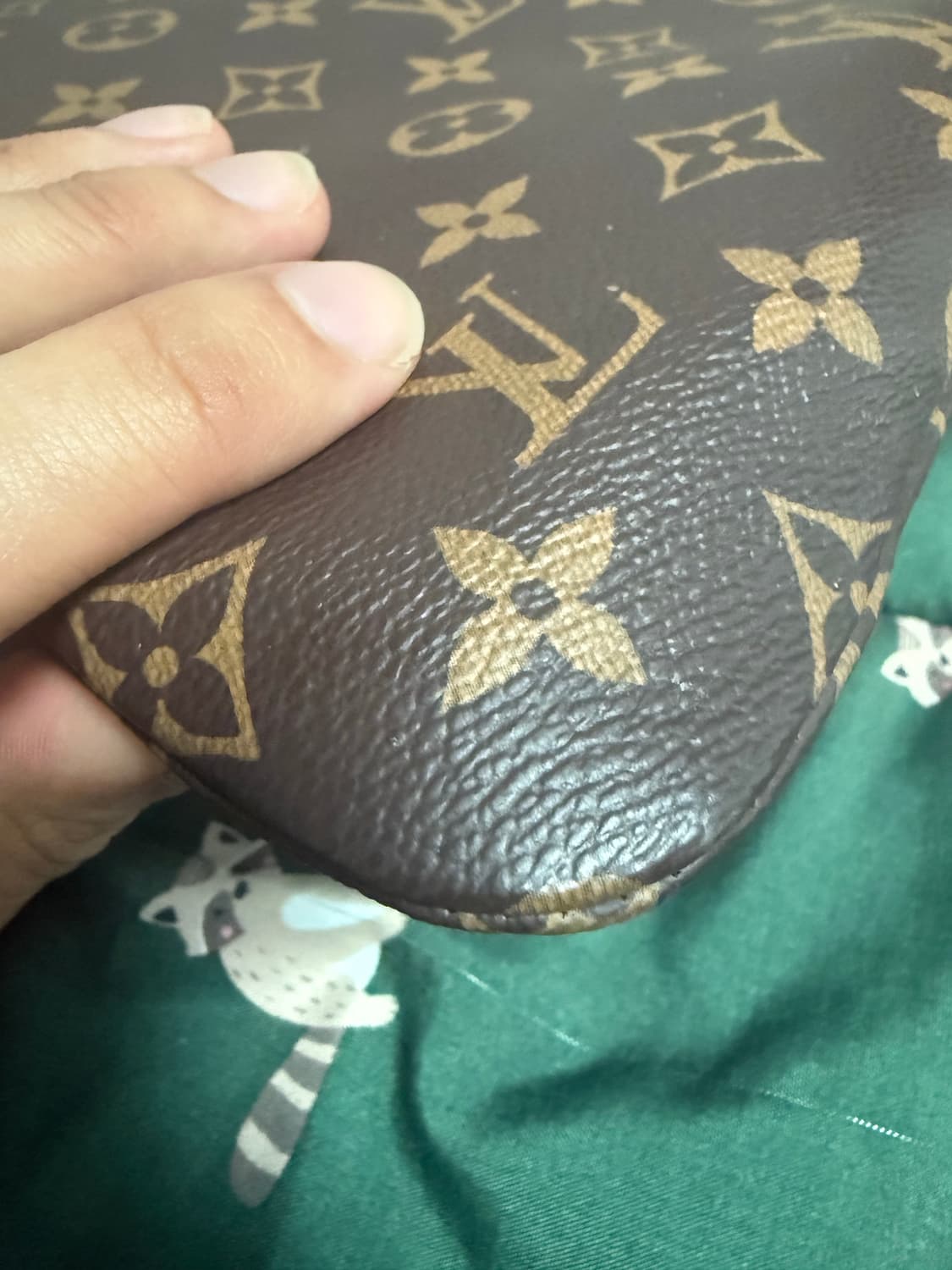 루이비통 에튀보야주 MM 클러치 완전 풀구성 상태굳 판매합니다 상품이미지5