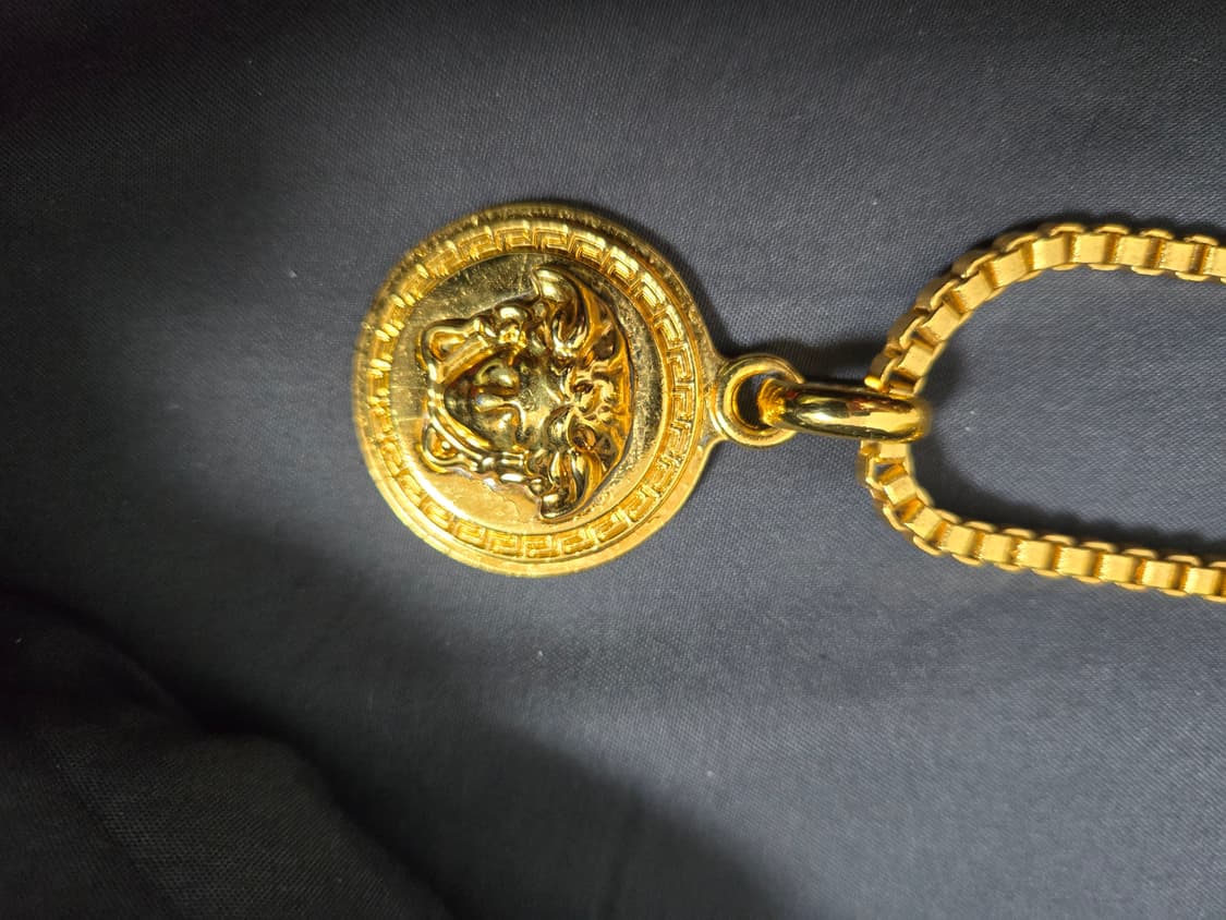 베르사체 메두사 목걸이 상품이미지1