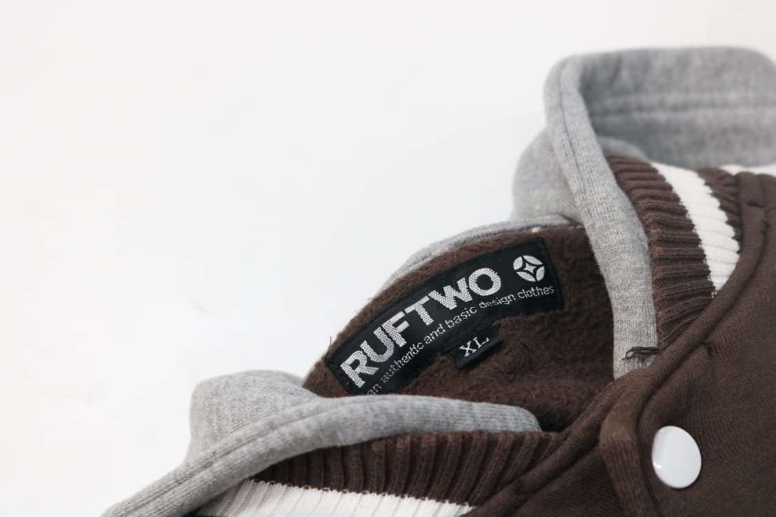 RUFTWO 루프트웨 브라운 배색 레터링 후드 스타디움 자켓 (XL) 상품이미지6
