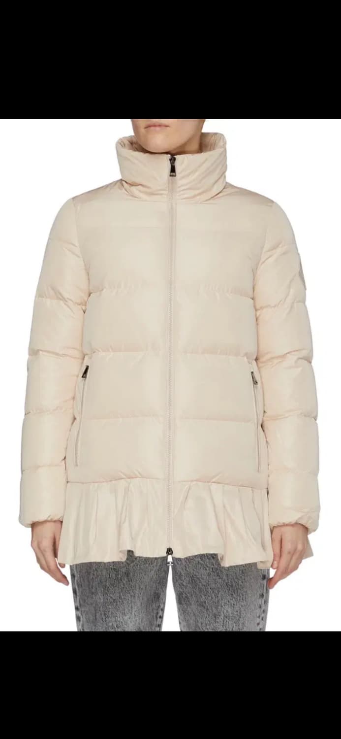MONCLER RUFFLE HEM PUFFER JACKET SALE 상품이미지1