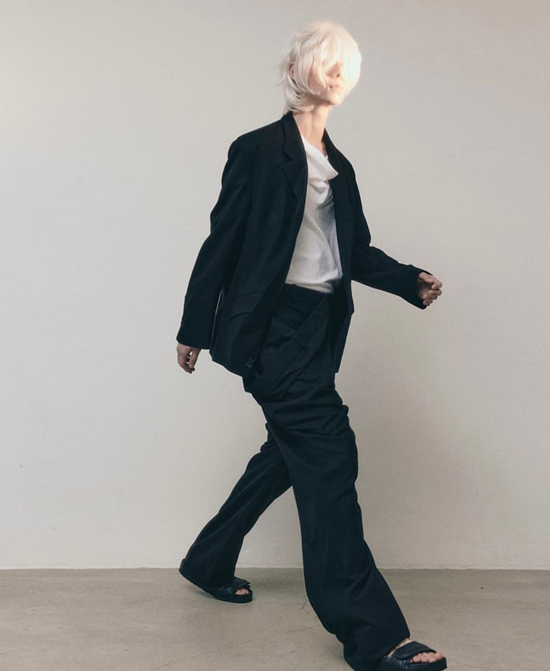 Lynder Ep.8 Asymmetrical Trousers 상품이미지1