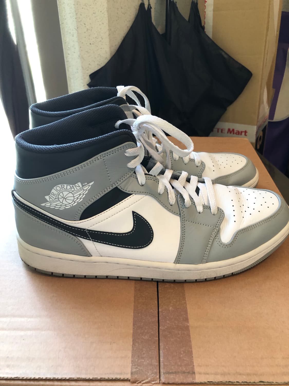 조던 1 미드 스모크그레이 280 상품이미지1