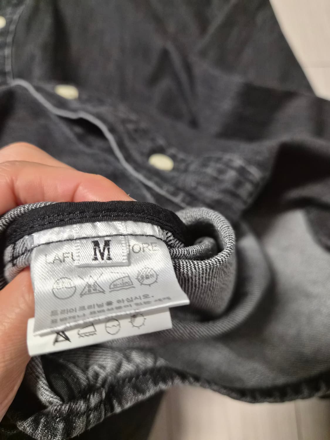 [라퍼지스토어] 오버핏 데님 셔츠 (블랙/차콜) 상품이미지5