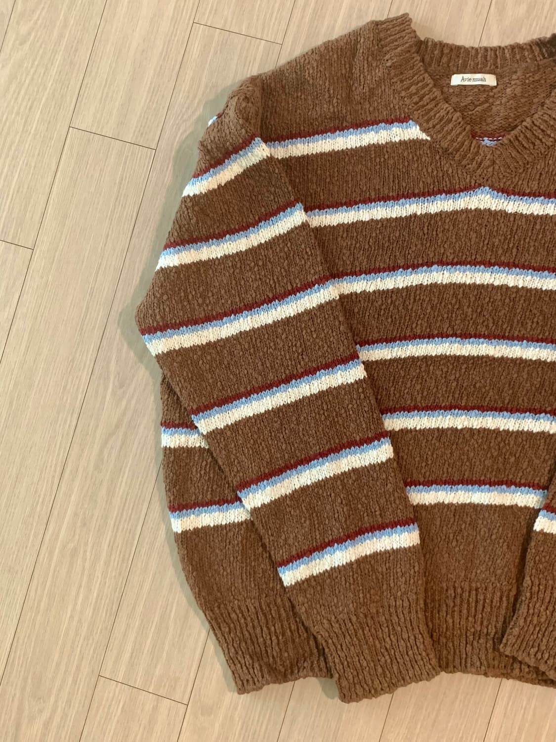 아비에무아 브이넥 부클레 스트라이프 코튼 스웨터 상품이미지5