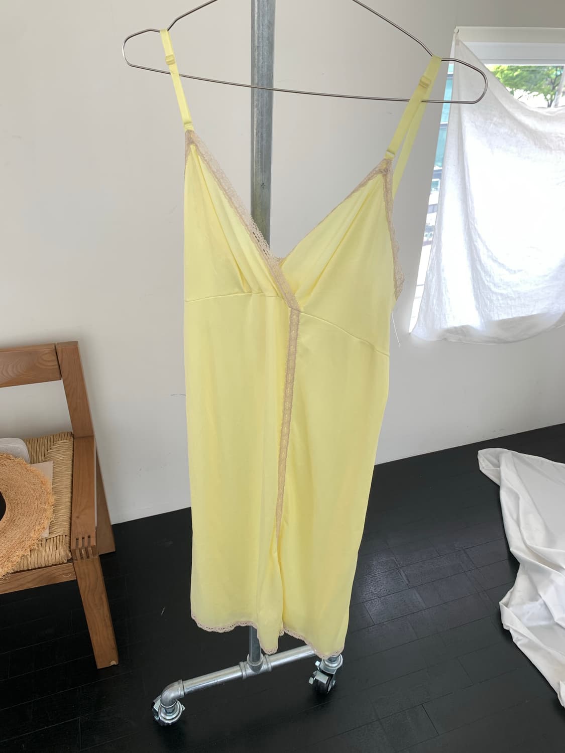 Lemon yellow slip dress 상품이미지1