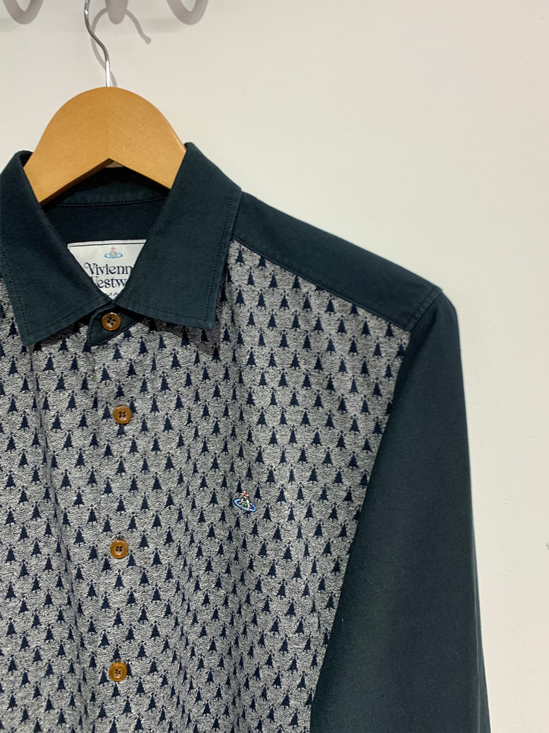 비비안웨스트우드 패턴 스몰 로고 긴팔셔츠 남자 상품이미지6