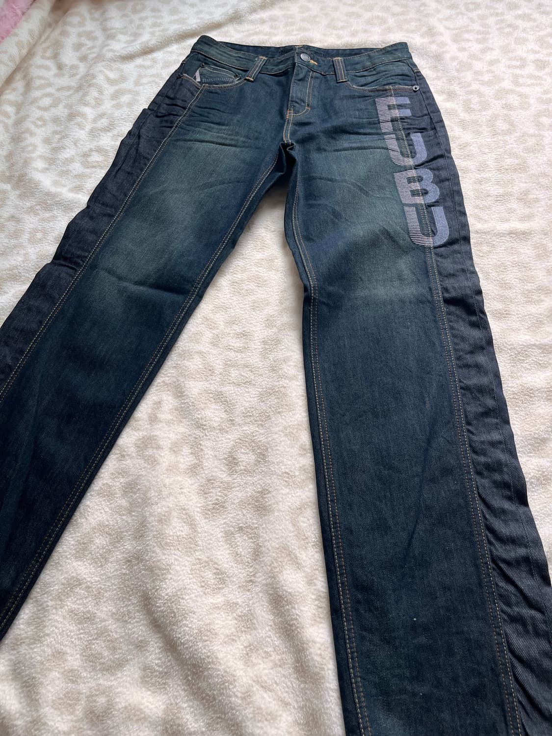 FUBU lettering dark blue denim pants 상품이미지3