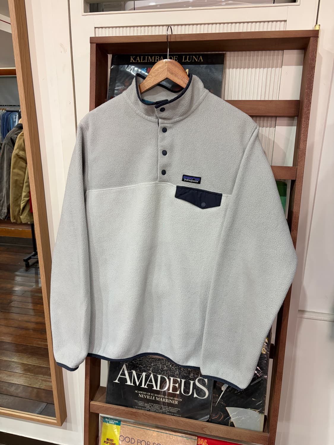 J14 파타고니아 신칠라 스냅티 플리스 XL 상품이미지1