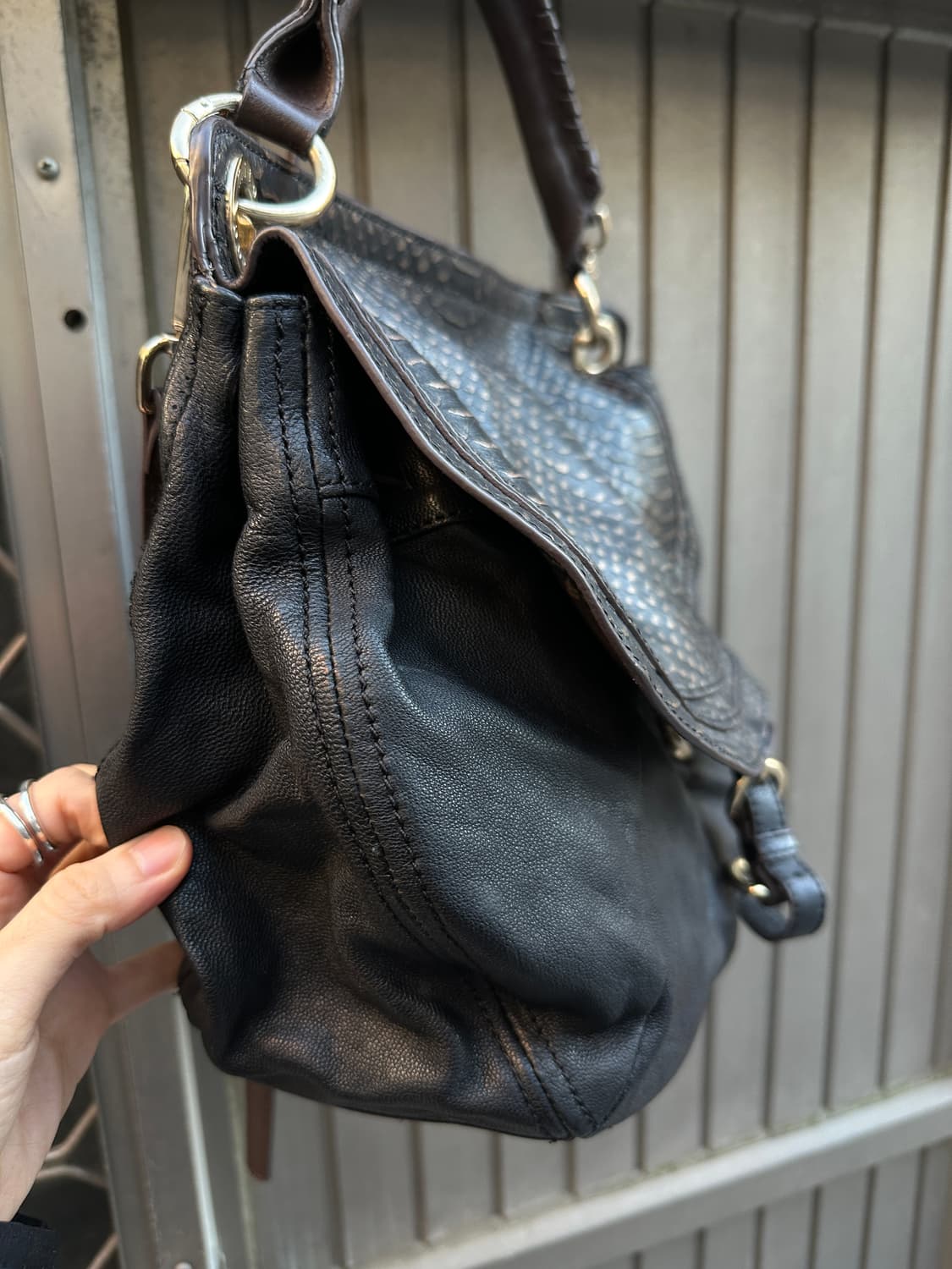 Croco embossed leather bag 상품이미지5