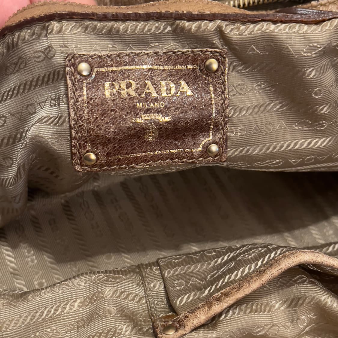 Early 2000‘s Prada Vintage Hobo bag 상품이미지4