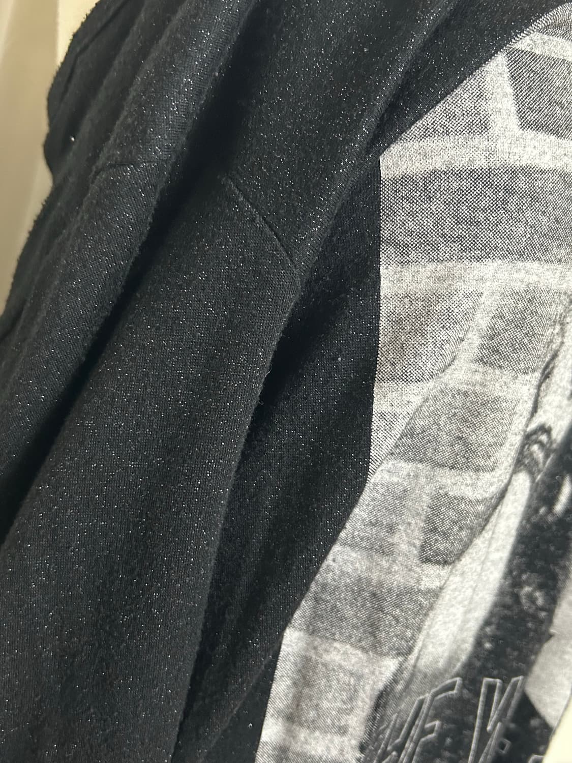 Y2K 글리터 프린팅 오프숄더  상품이미지3