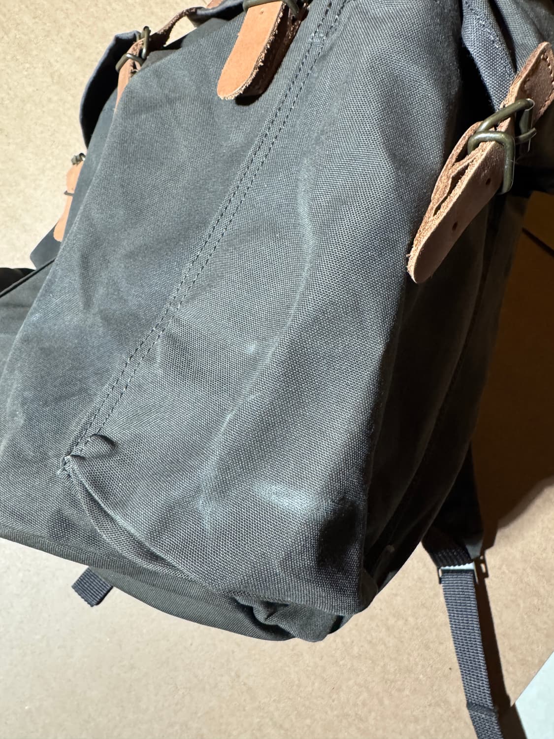 피엘라벤 ovik 20L 백팩 (피엘라벤 왁스코팅 됨) 상품이미지5