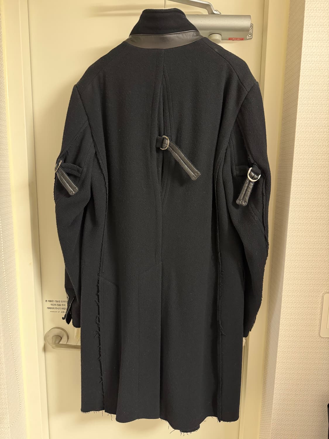 (50)솔로이스트 15aw 가죽탭 코트 상품이미지2