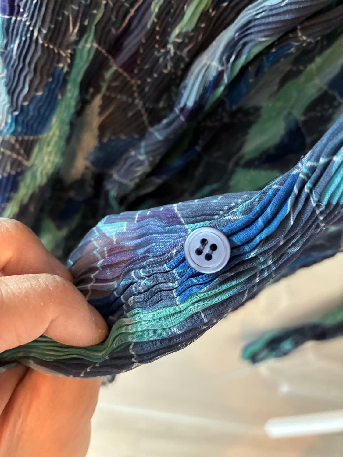 [Issey Miyake] 메인라인 플리츠 가디건 사이즈 3 상품이미지3