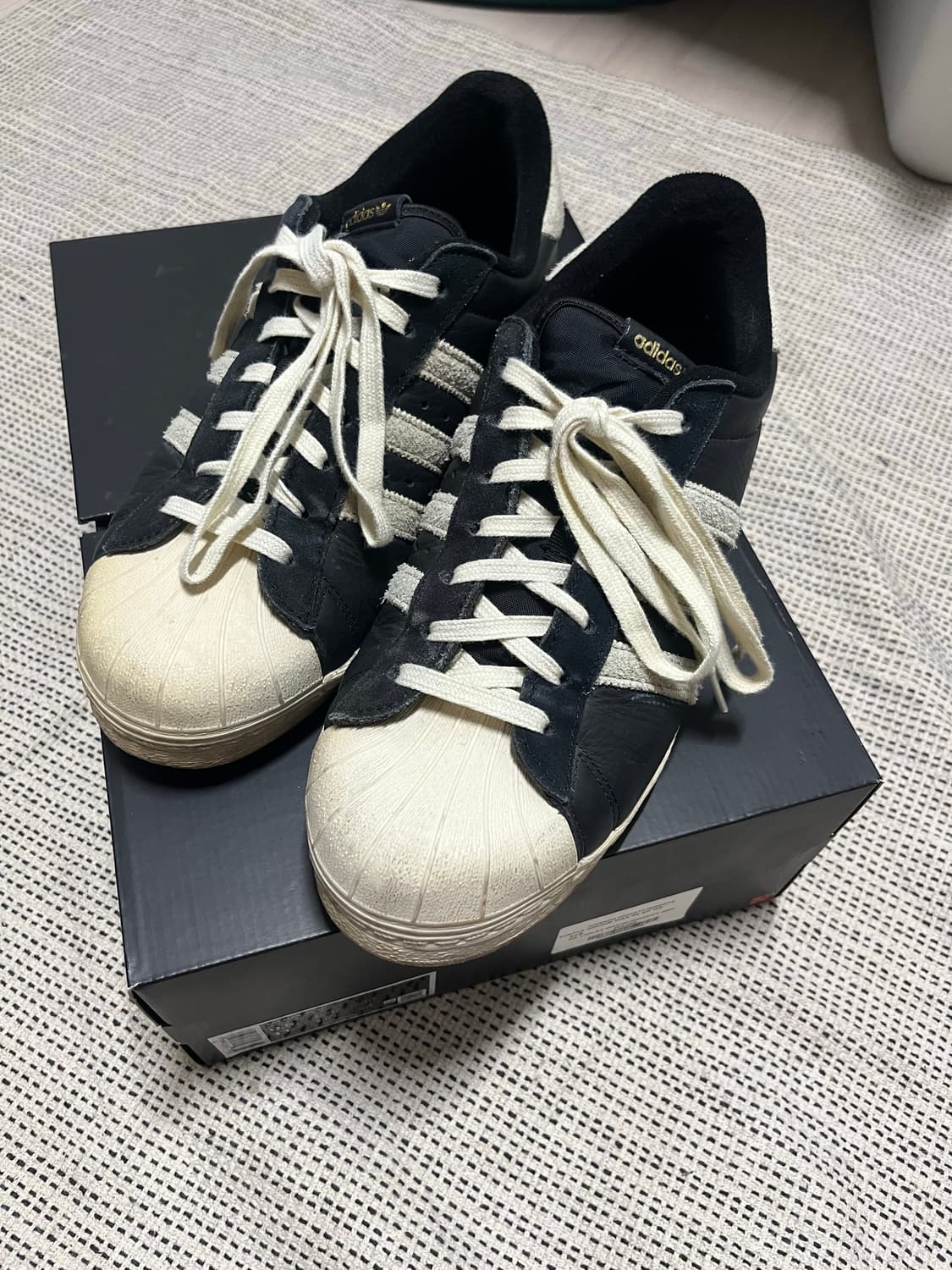 아디다스 슈퍼스타82 상품이미지1