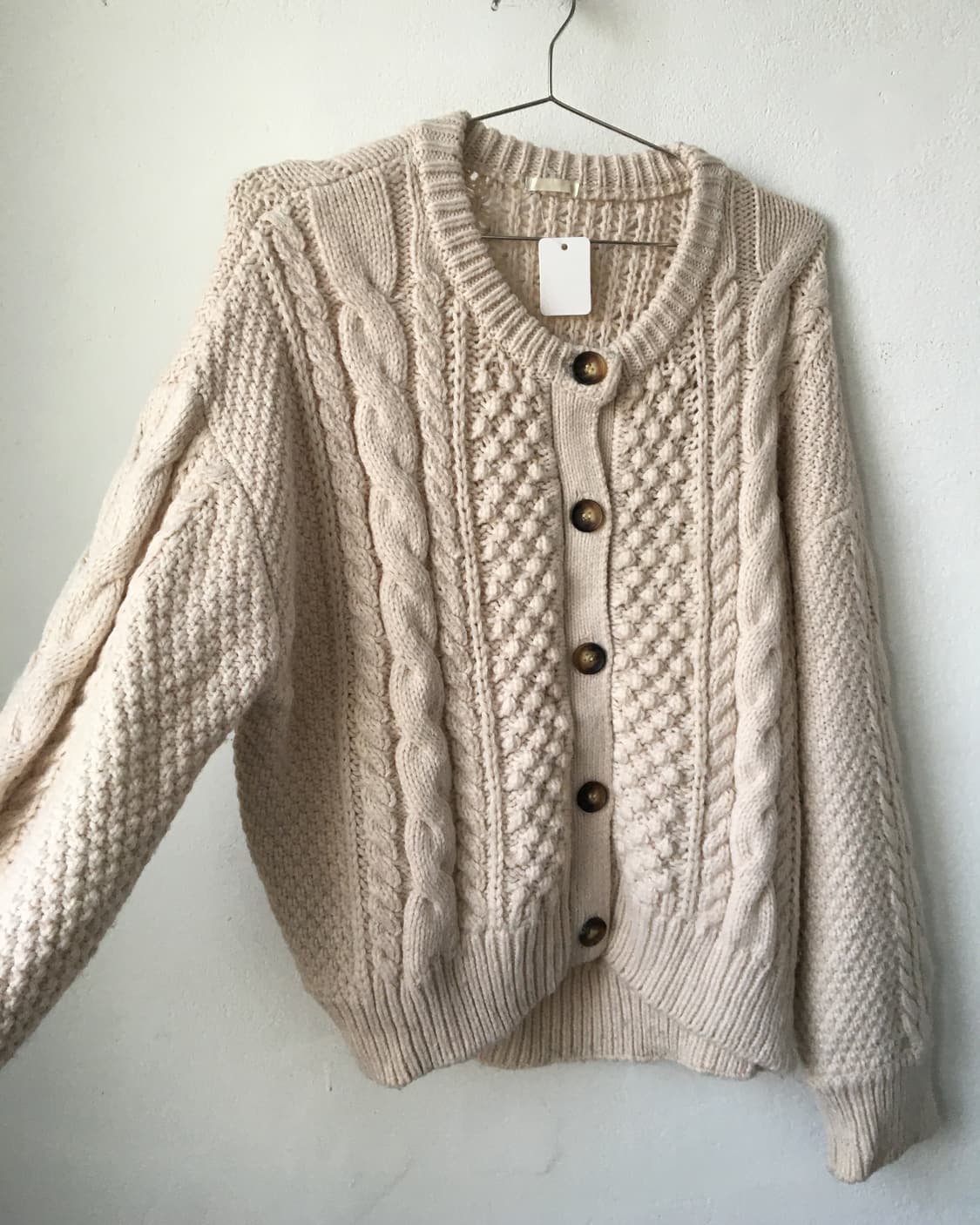 Cable pattern knit cardigan 상품이미지3