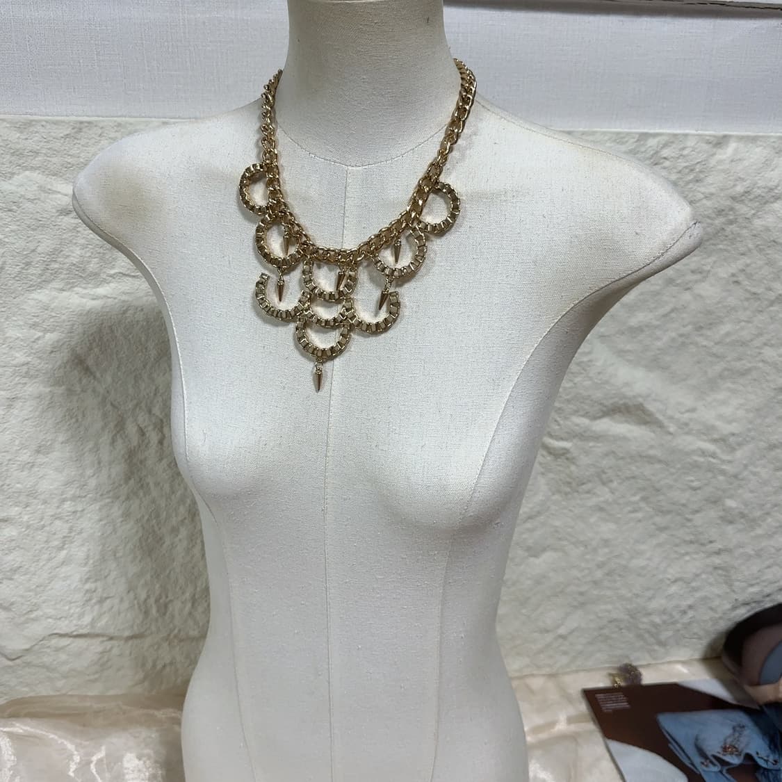 빈티지 고딕 기하 유니크 리벳 쿠바체인 목걸이 상품이미지1