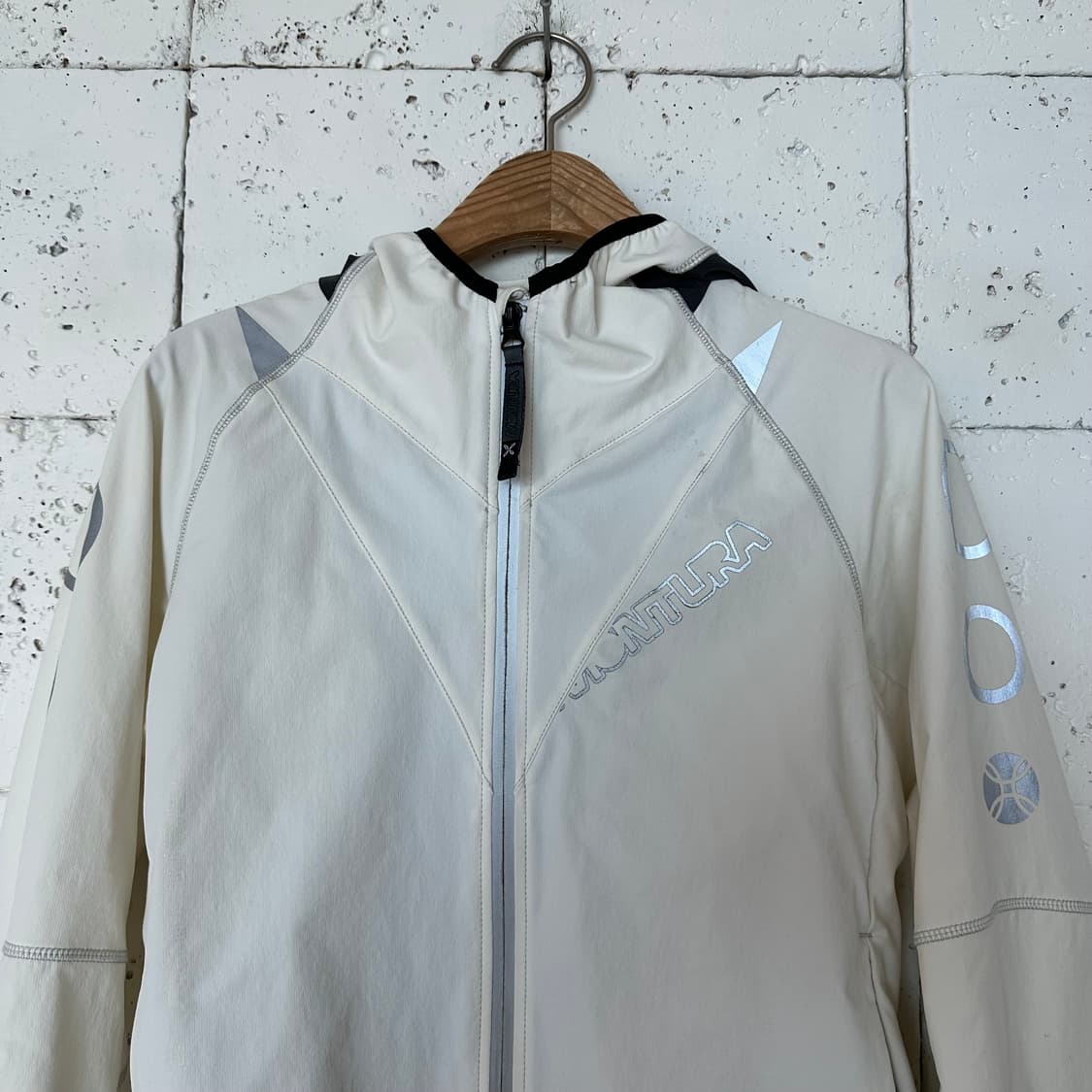 우먼L 몬츄라 바람막이 자켓 상품이미지2