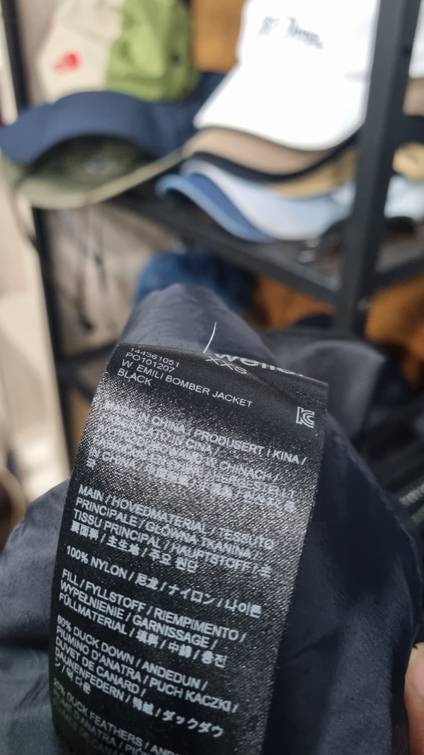 여성용)) 홀츠베일러 over fit 검정색 봄버  안감 덕다운패딩 상품이미지5