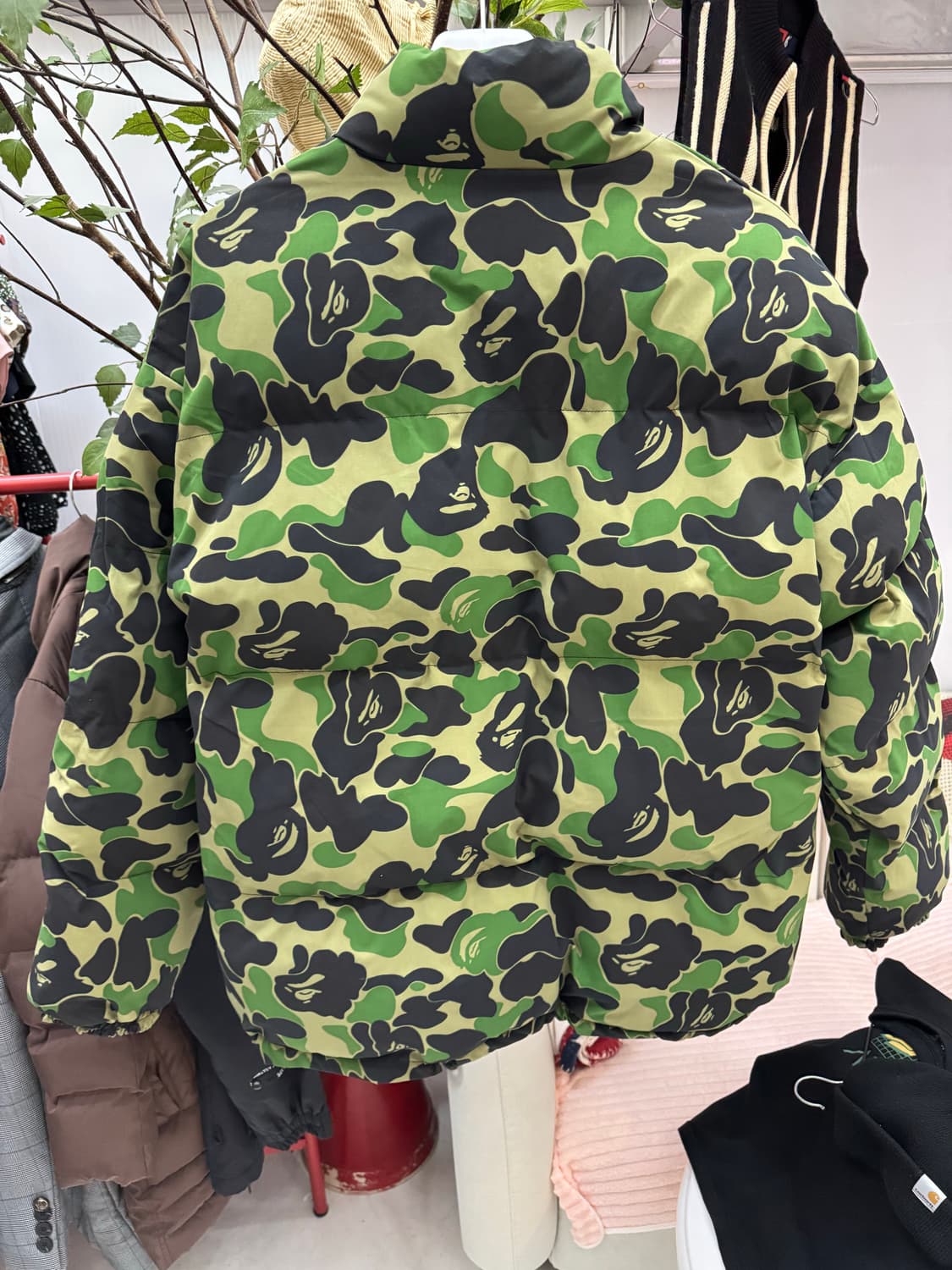 BAPE 베이프 1ST CAMO 리버서블 다운 패딩 자켓 상품이미지4