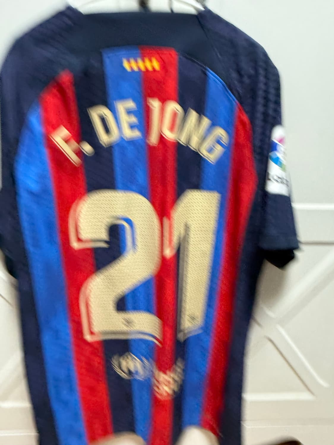 22/23 바르셀로나 어센틱 더용 유니폼 상품이미지2